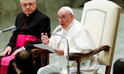 Papa Francisco lamenta que mascotas reemplacen a hijos