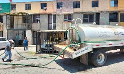 Intensifica CEA reparto de agua en la zona metropolitana