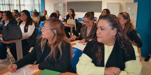 Gobierno lanza convocatorias a premios en Educación