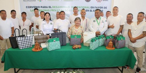 Fortalece DIF Estatal reinserción social con talleres y capacitación