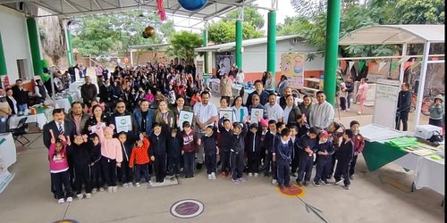 Entrega de acreditaciones “Escuela Libre de Caries” a cinco instituciones de Cd. Fernández