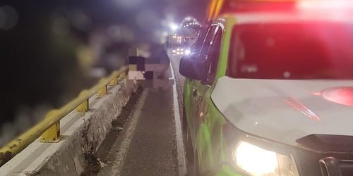 Guardia civil de soledad evita tragedia y protege a hombre que quiso hacerse daño.