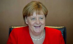 Unión Europea pondrá en marcha pasaporte digital de vacunación para el verano: Merkel