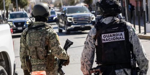 Niños de primaria y CBTIS se resguardan pecho tierra por balaceras en Culiacán, Sinaloa