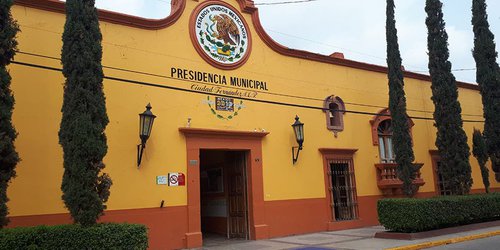 Piden al alcalde que “cuide” a sus jefes de departamento