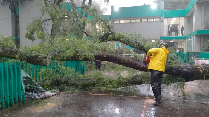 CDMX_Lluvia_4_Mi_Rioverde.jpg