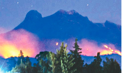 Arde zona boscosa entre Iztaccíhuatl y Popo