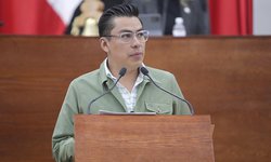 Congreso del Estado exhorta a 30 Ayuntamientos a entregar salarios dignos a Policías Municipales