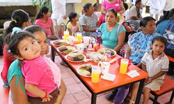 Acciones alimentarias benefician a más de 223 mil personas: DIF Estatal
