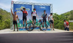 Daniel Martínez, orgullo rioverdense, brilla en competencia nacional de ciclismo