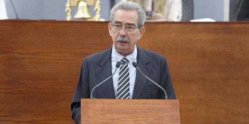 Escuelas acatan prohibición en venta de "alimentos chatarra"