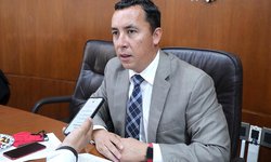 Edmundo Torrescano entrega donativo a Asociación Civil de Rayón
