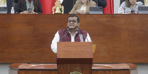 Proponen reformas para proteger a la población del uso de vapeadores