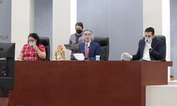 Proponen uso obligatorio de cubrebocas en transporte público