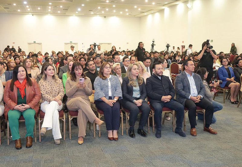 Diputados participan en la reunión de la Comisión Presidencial para la Reforma Electoral.-.jpg