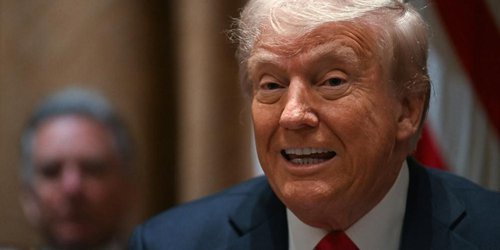 Trump retrasa entrada en vigor de aranceles a México al 2 de abril