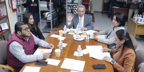 Aprueban fortalecer desarrollo profesional y salud mental de docentes potosinos