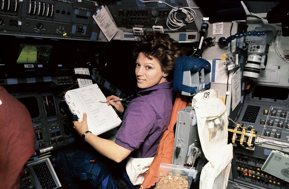 Eileen Collins-mi rioverde.jpg