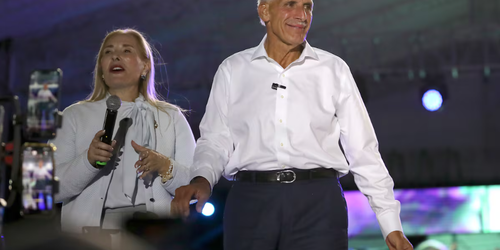 Trump irrumpe en las elecciones de Honduras para apoyar al candidato conservador