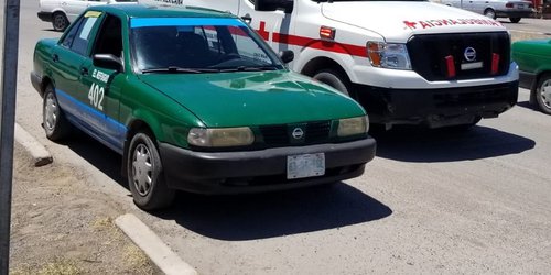 Mujer muere de un infarto en el interior de taxi