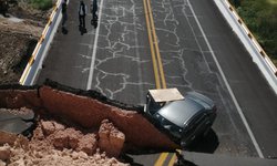 Murió mujer al caer puente vehicular, en carretera Cerritos-Tula