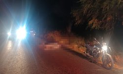 Joven pierde la vida al derrapar en su moto, en la colonia 20 de noviembre