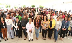 Ruth González inaugura Centro de Capacitación para Adultos Mayores