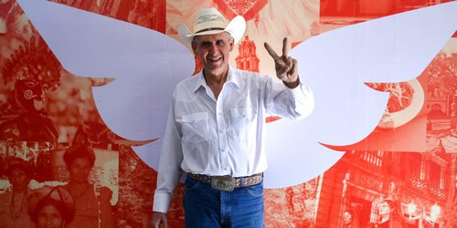 Se registra Leobardo Guerrero a la alcaldía de Ríoverde por MC
