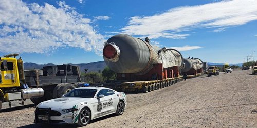 División Caminos abandera traslado de reactores por libramiento de Matehuala