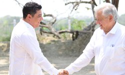 AMLO y Gallardo supervisan avances de Supercarretera Ciudad Vallles-Tamazunchale