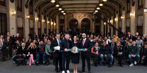 Presidenta Sheinbaum anuncia clase de box más grande del mundo: La promoverá "El Canelo" Álvarez