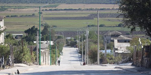 Concluye primera etapa de pavimentación del acceso al Cristo Redentor en San Ciro