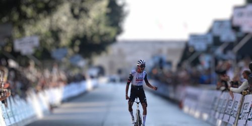 Isaac del Toro cierra temporada con triunfo en el Giro del Veneto.