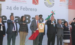 JM Carreras encabezó ceremonia del Día de la Bandera