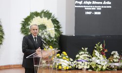 Asiste JM Carreras a homenaje luctuoso del líder sindical de la Sección 26 del SNTE