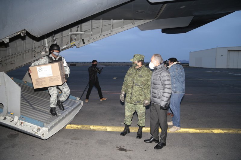 JMCL Llegada Vacunas 120121 (9).jpeg