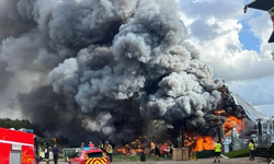 Escenario principal del Tomorrowland se incendia a horas de que iniciara el festival