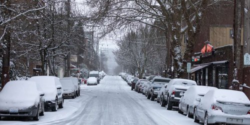 Mujer de 90 años camina 10 kilómetros en la nieve para recibir vacuna anticovid