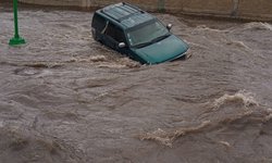 Intensa lluvia en la zona metropolitana de SLP