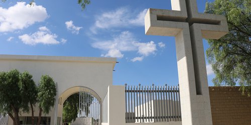 Panteones municipales continuarán cerrados y no recibirán visitantes el 10 de mayo
