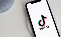 Joven pakistaní muere mientras grababa video de TikTok