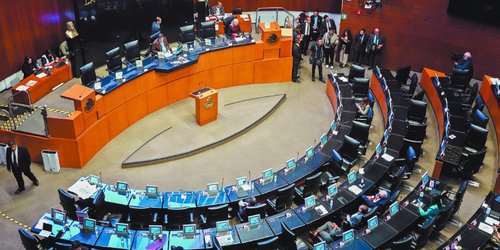 Senado aprueba la reforma al Infonavit para la construcción de "vivienda social"