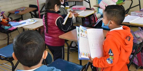 Alumnos llegan a secundaria sin saber leer ni escribir