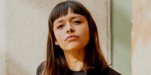 Sara Pinedo gana Premio Perla Szuchmacher 2025 por obra 'Mala'; libro nacido de la memoria y la rabia.