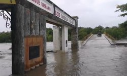 Instalarán cadenas en accesos al puente Juárez ante posible creciente del río Valles