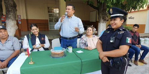 Difunden en comunidades que policías portan cámara de video al pecho