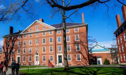 El Gobierno de Trump prohíbe a Harvard matricular a estudiantes internacionales