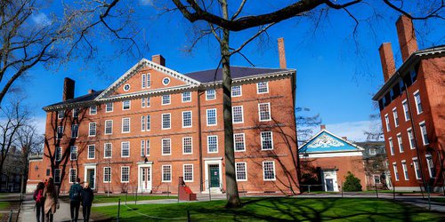 El Gobierno de Trump prohíbe a Harvard matricular a estudiantes internacionales