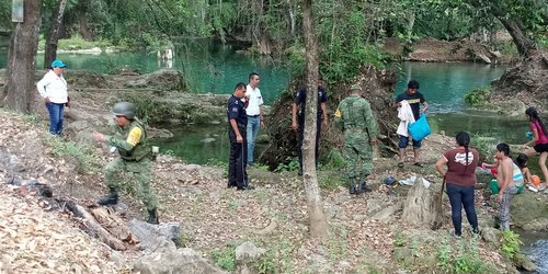 Desaloja Guardia Nacional a turistas del trampolín de Agua Buena