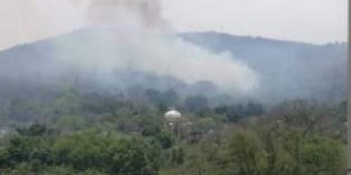 Incendio amenaza a pueblo de Tambaca; Vecinos piden apoyo